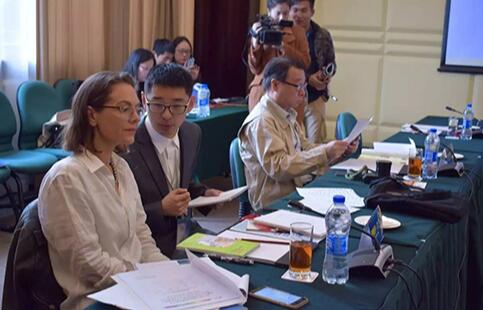 會議口譯翻譯圖片 會議口譯翻譯圖片